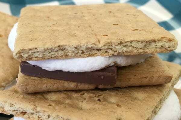 Microwave Smores - Ginny's Recipes & Tips